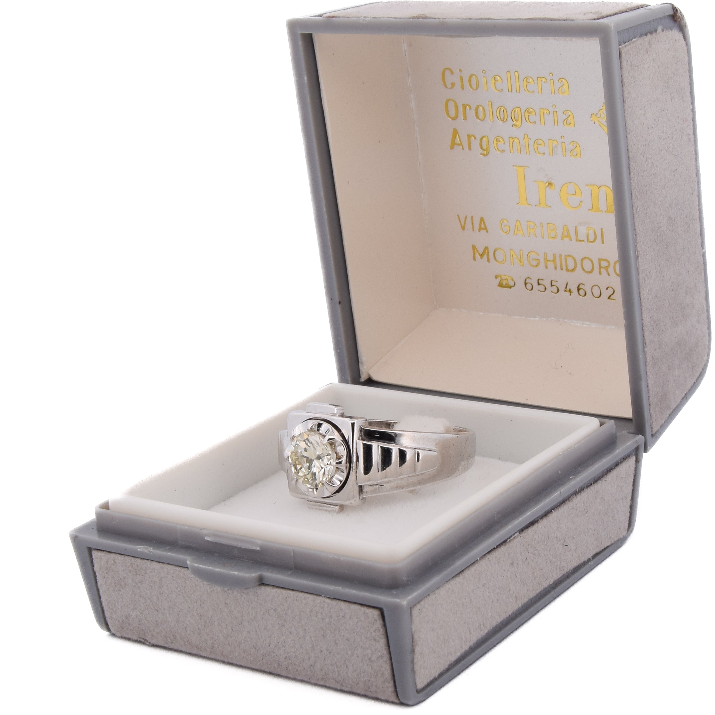 Bague en or blanc et diamant