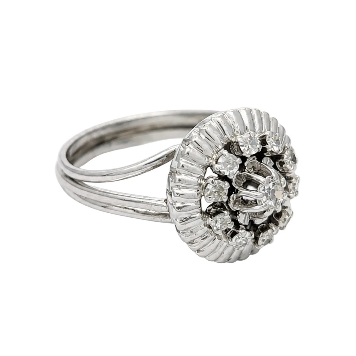 Bague Entourage en or blanc et diamants