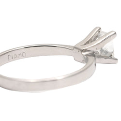 Bague Solitaire en or blanc et diamant