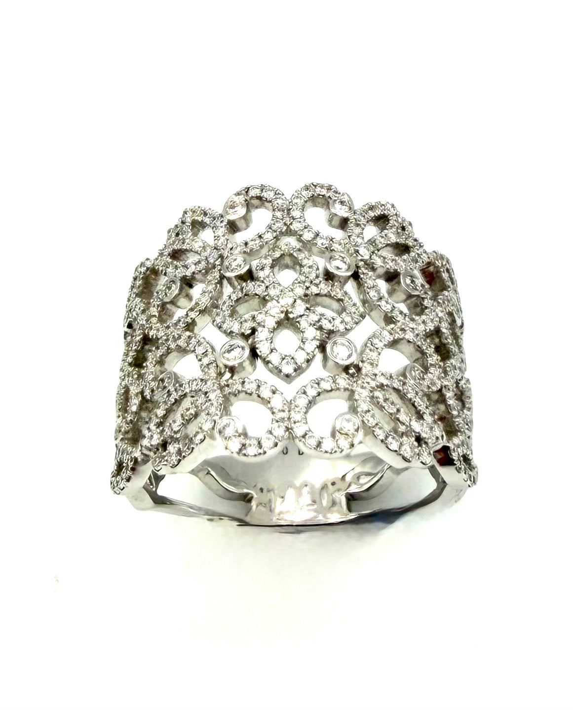 MESSIKA. Collection "Eden", bague or blanc 18K et diamants