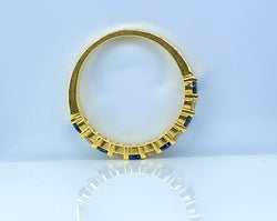 Bague Alliance en or jaune, saphirs et diamants