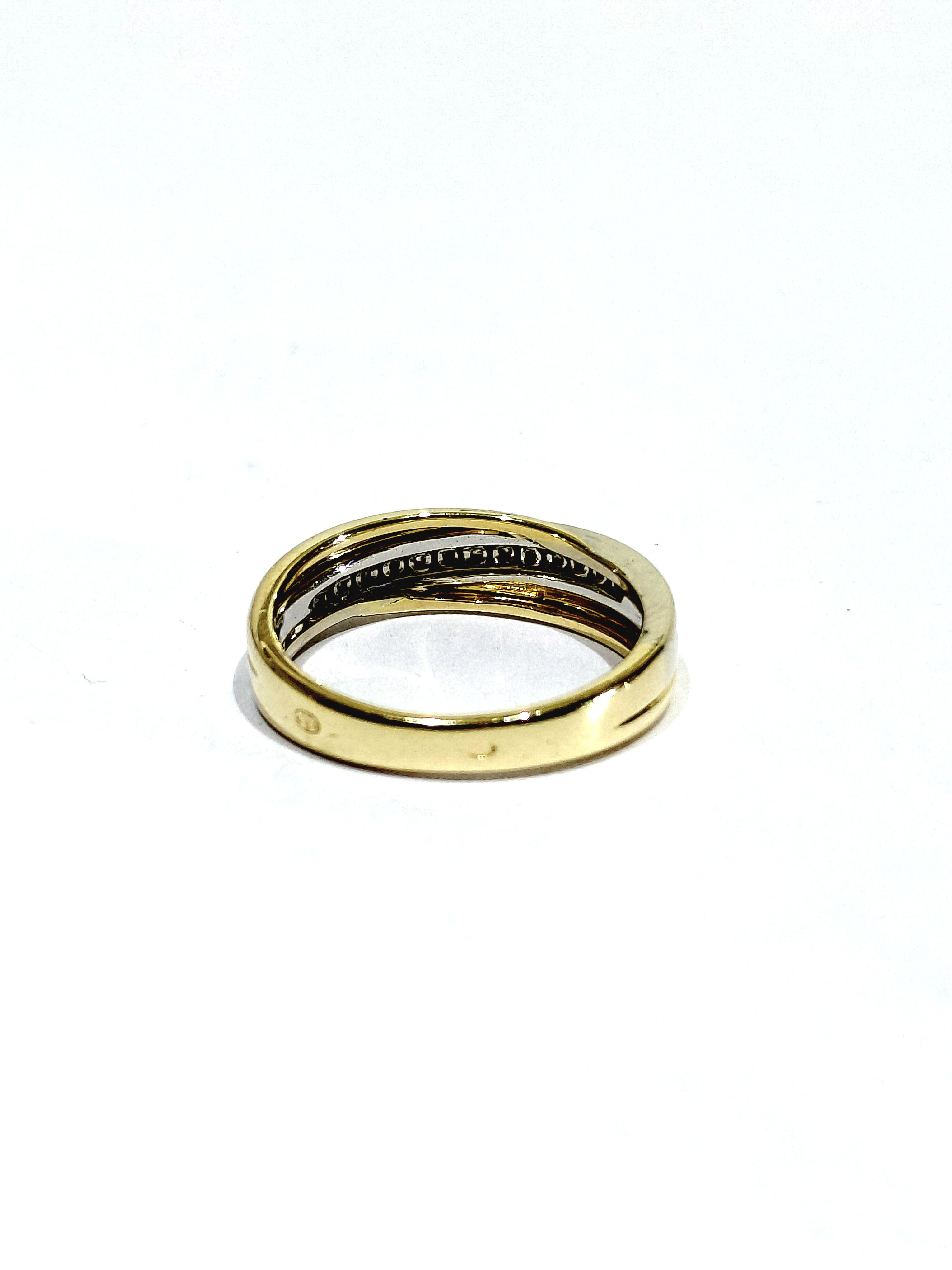 Bague en or jaune et diamants