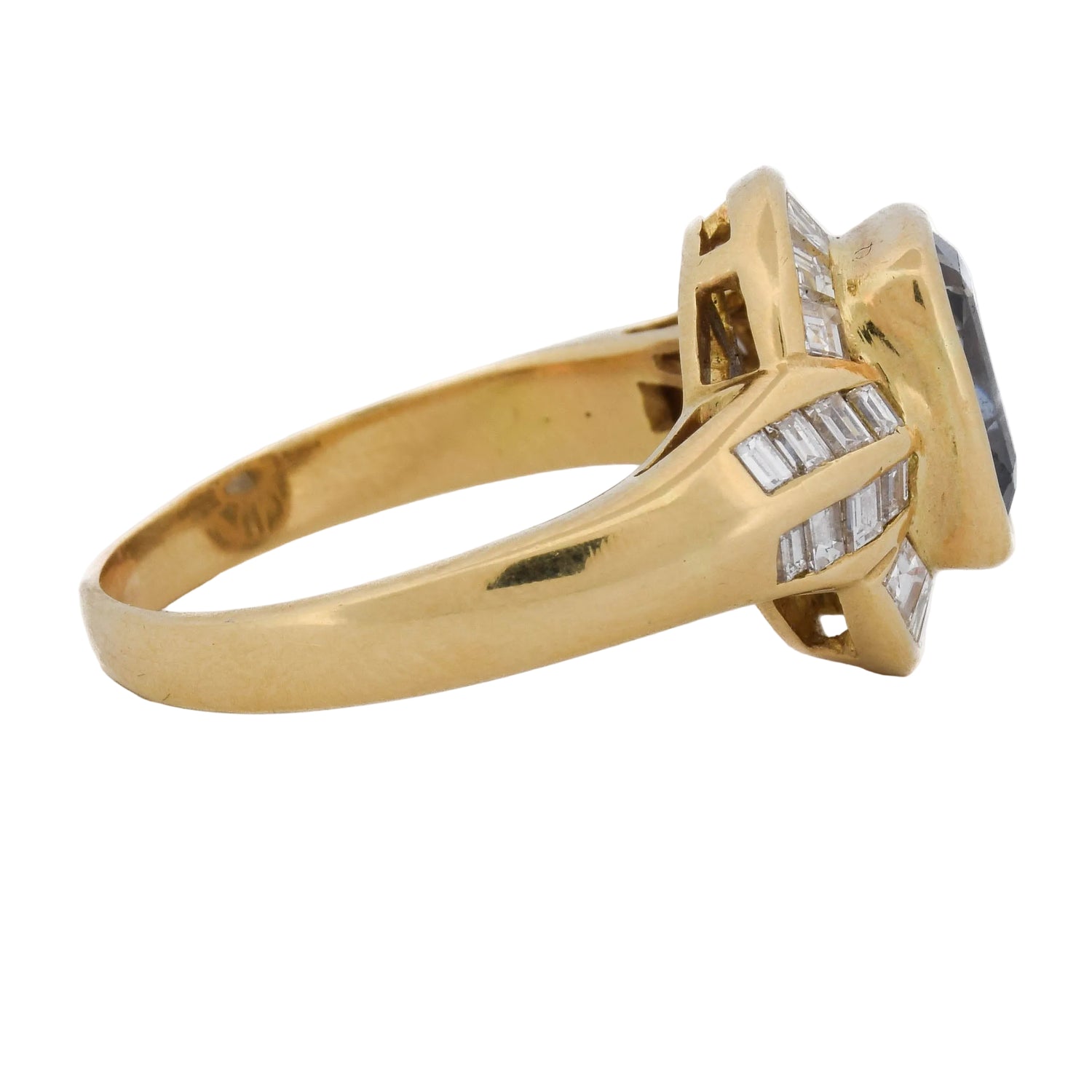 Bague Entourage en or jaune, saphir et diamants
