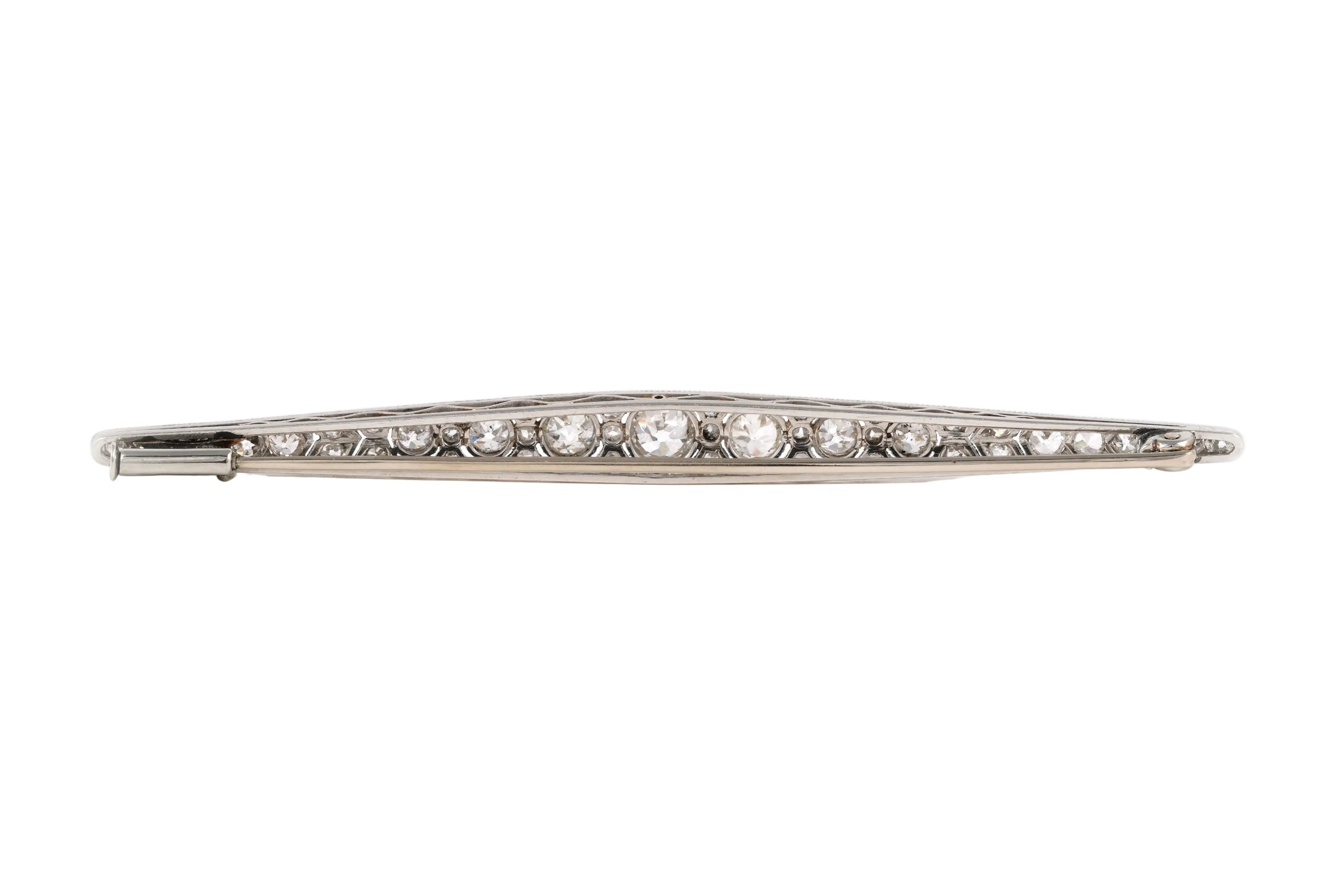 Broche Épingle en platine et diamants