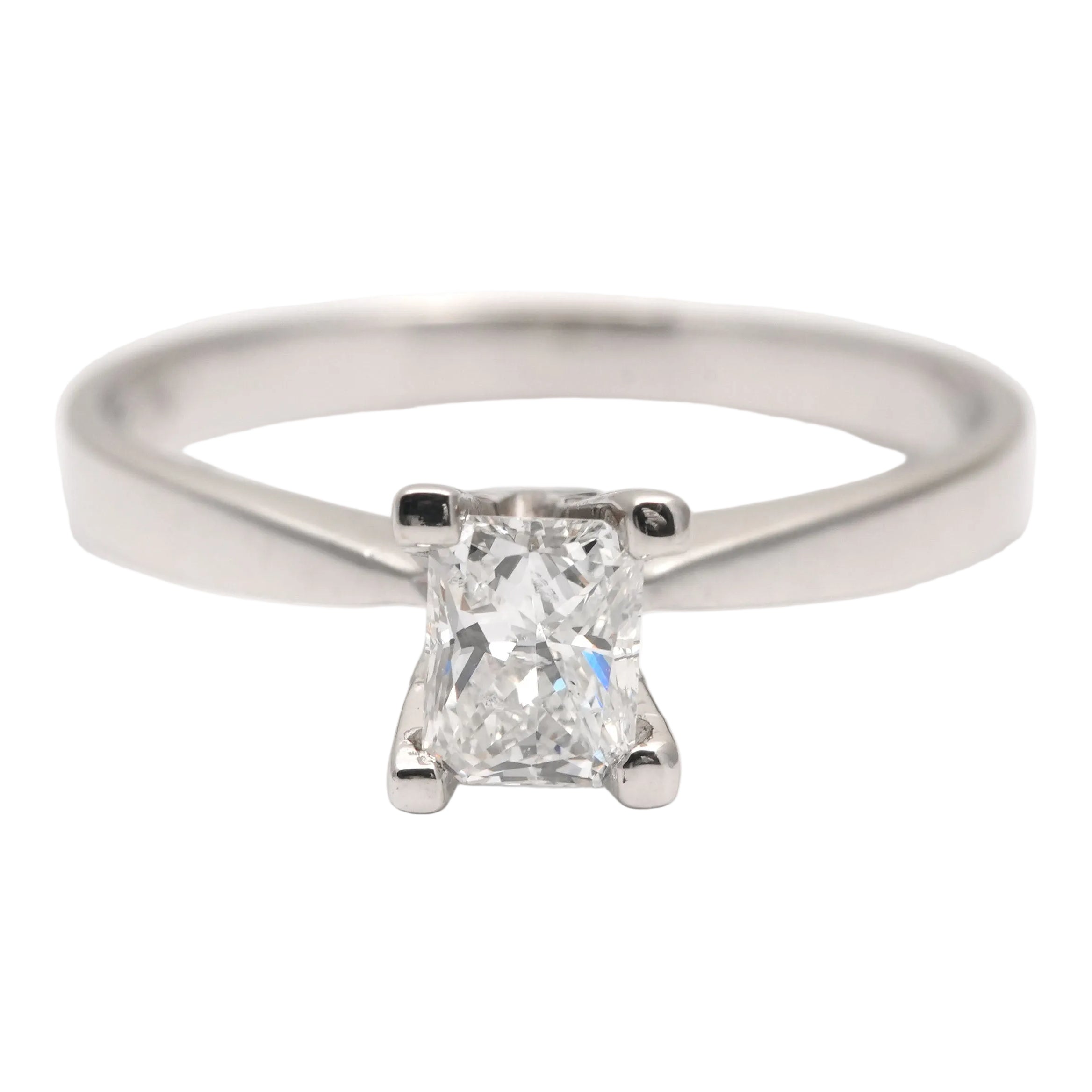 Bague Solitaire en or blanc et diamant