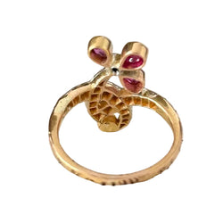 Bague en or rose, platine, rubis, perle et diamants
