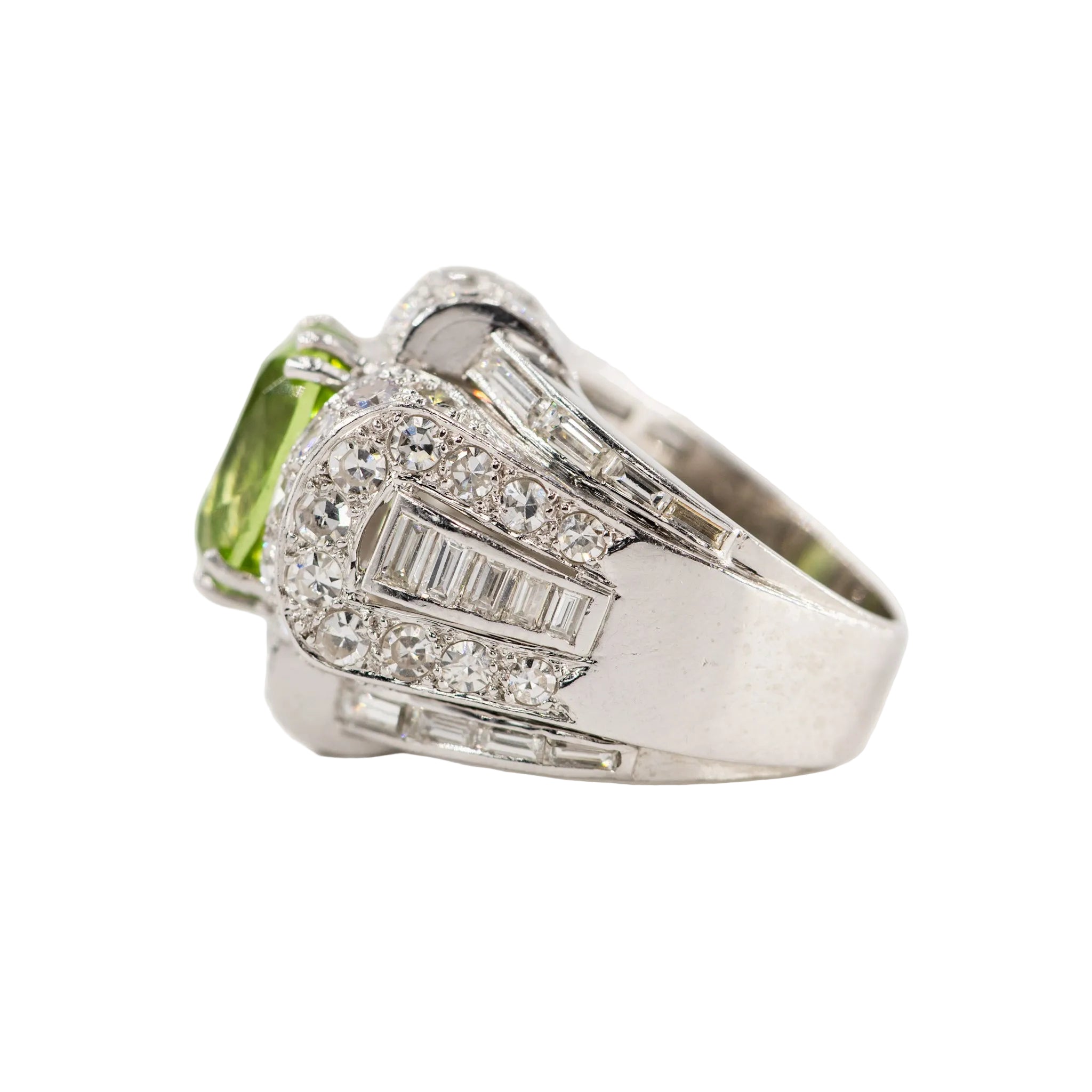Bague Tank Art Déco en platine, péridot et diamants