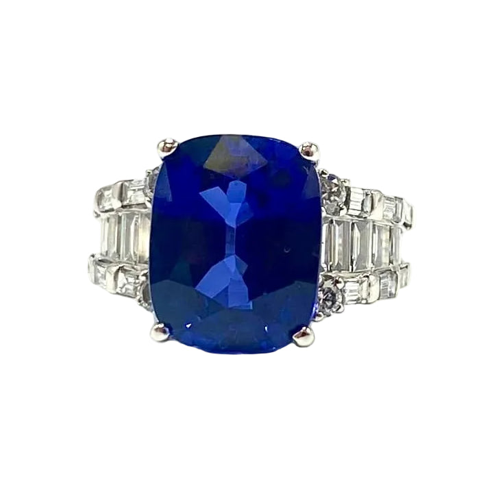 Bague en or blanc, saphir et diamants