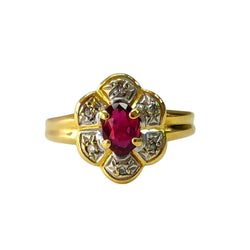 Bague Entourage en or jaune, rubis et diamants