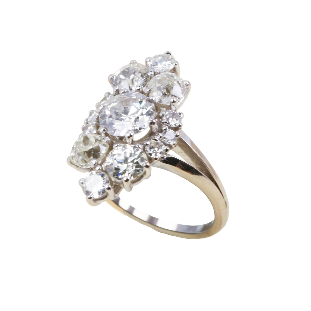 Bague Marquise en or blanc et diamants