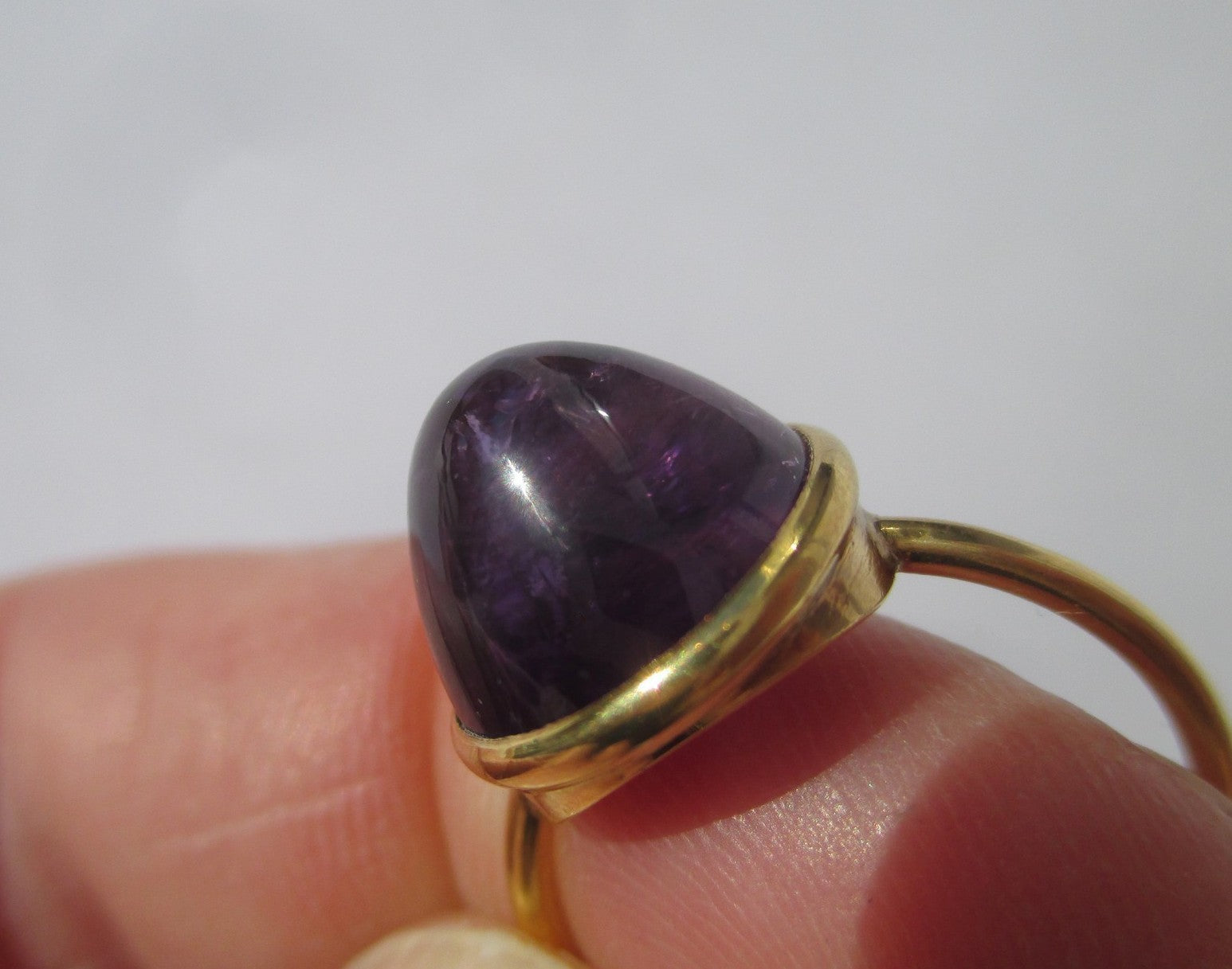 Bague Cocktail en or jaune et améthyste