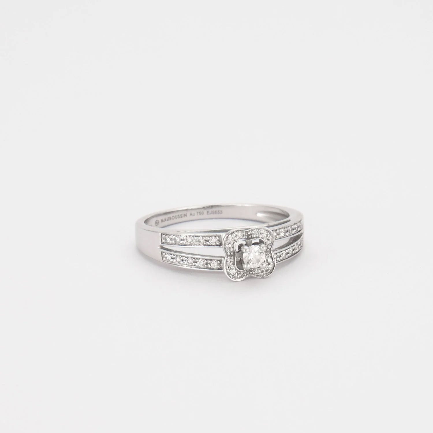 Bague Solitaire MAUBOUSSIN "Chance of Love n°1" en or blanc et diamants