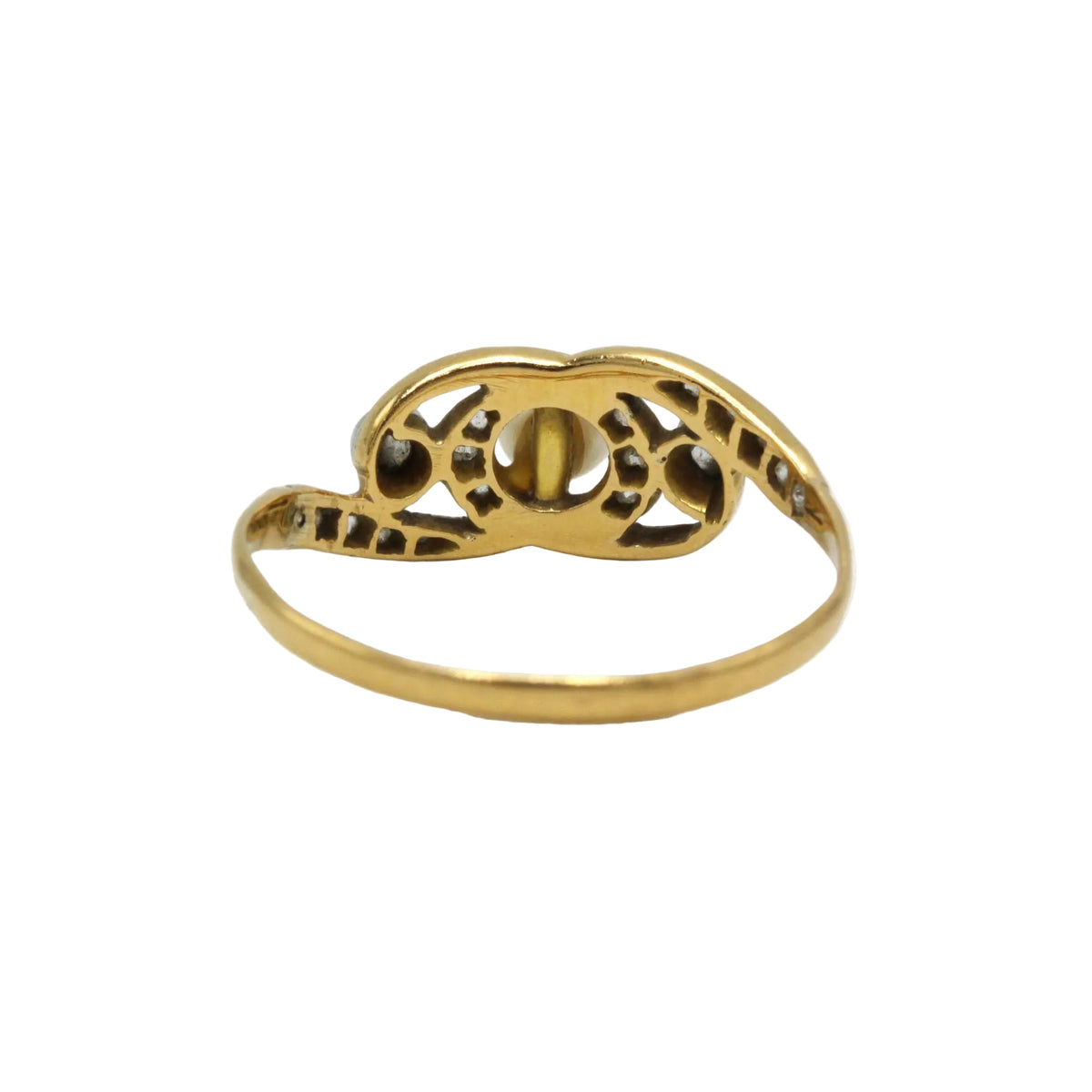 Bague en or jaune, platine, perle et diamants