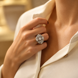 Bague Dôme en platine et diamants
