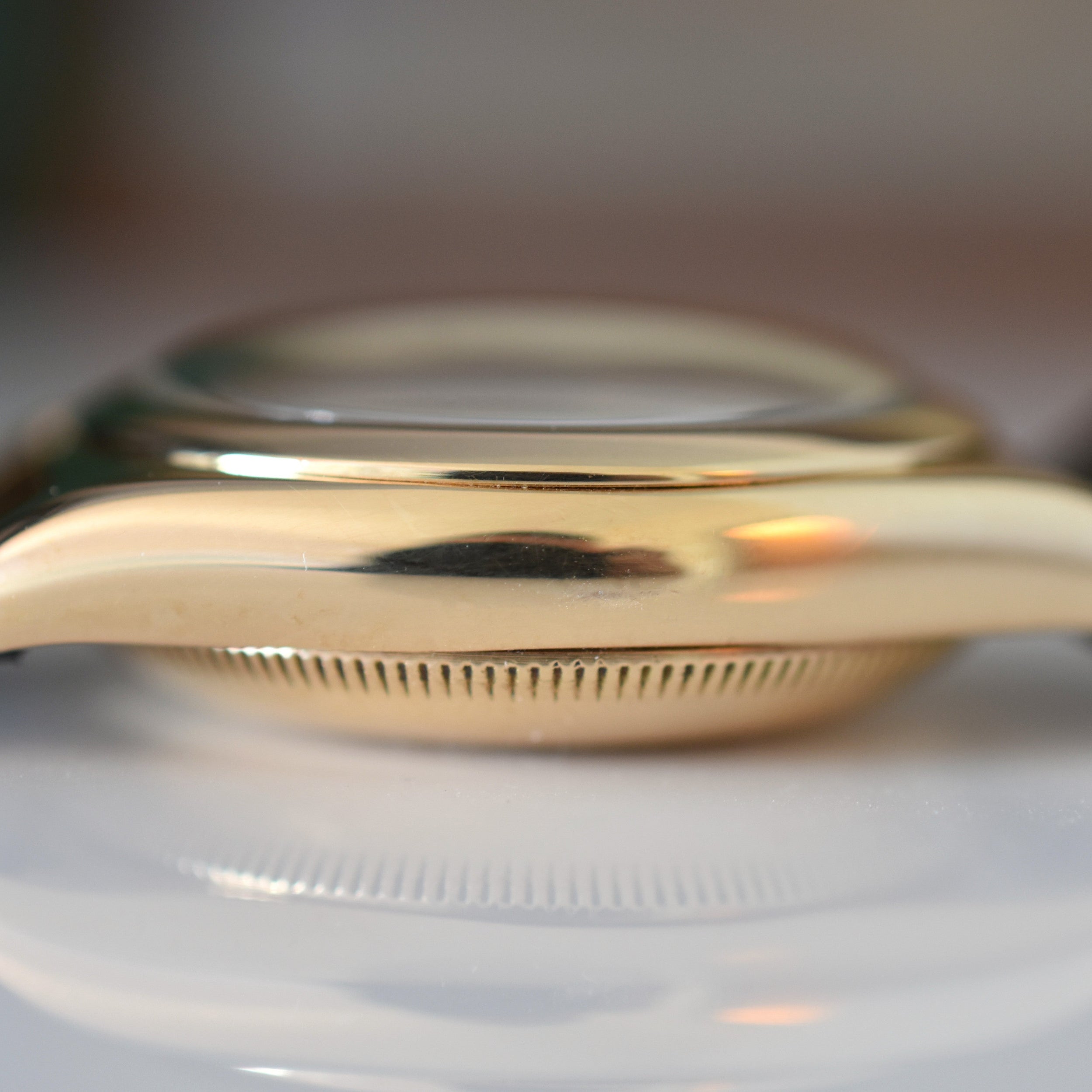 Montre ROLEX "Oyster Perpetual Bubbleback Ovetto" en or jaune et cuir