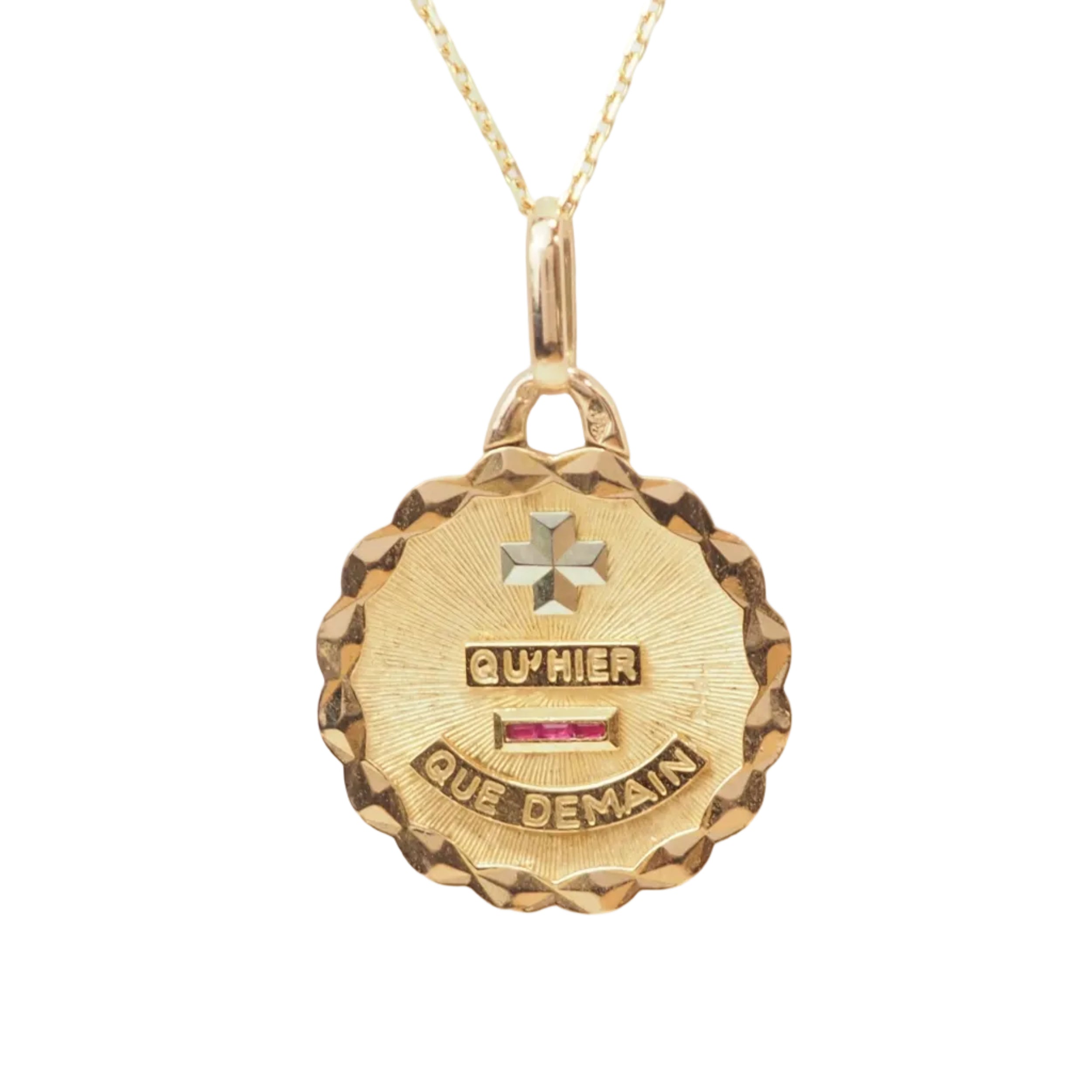 Pendentif AUGIS Plus qu'hier, moins que demain en or jaune et rubis