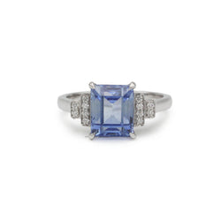 Bague en platine, saphir et diamants