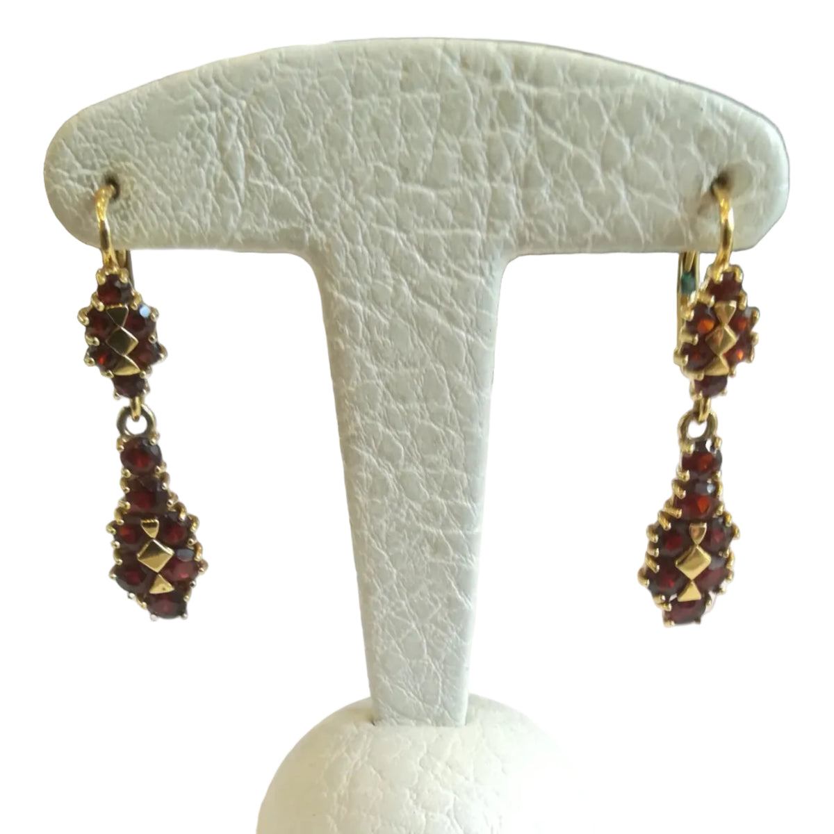 Boucles d'oreilles Dormeuses en or jaune et grenats