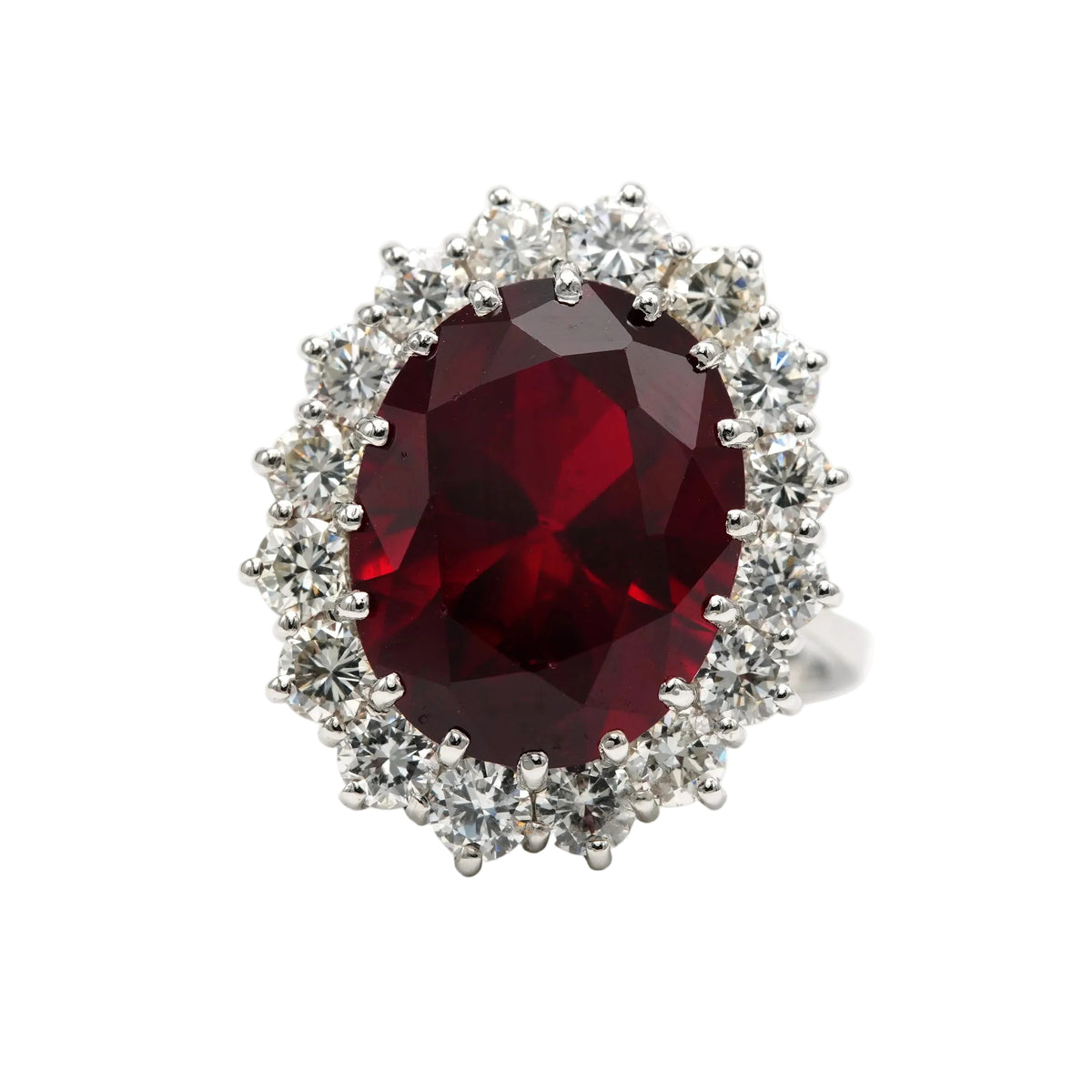 Bague Entourage en or blanc, rubis et diamants