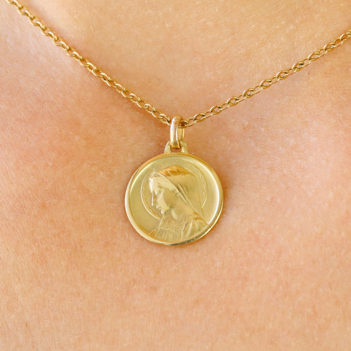 Médaille en or jaune