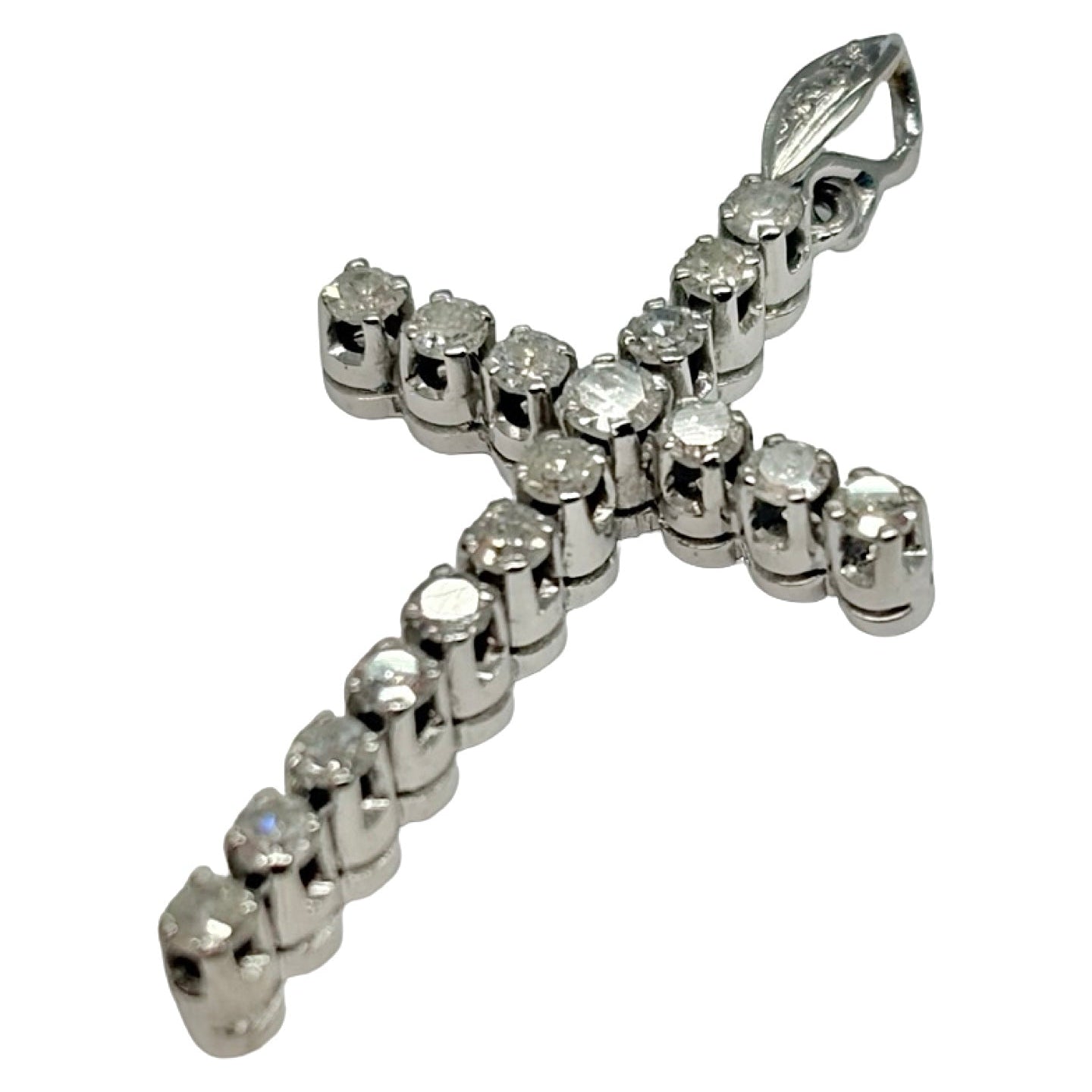 Pendentif en or blanc et diamants