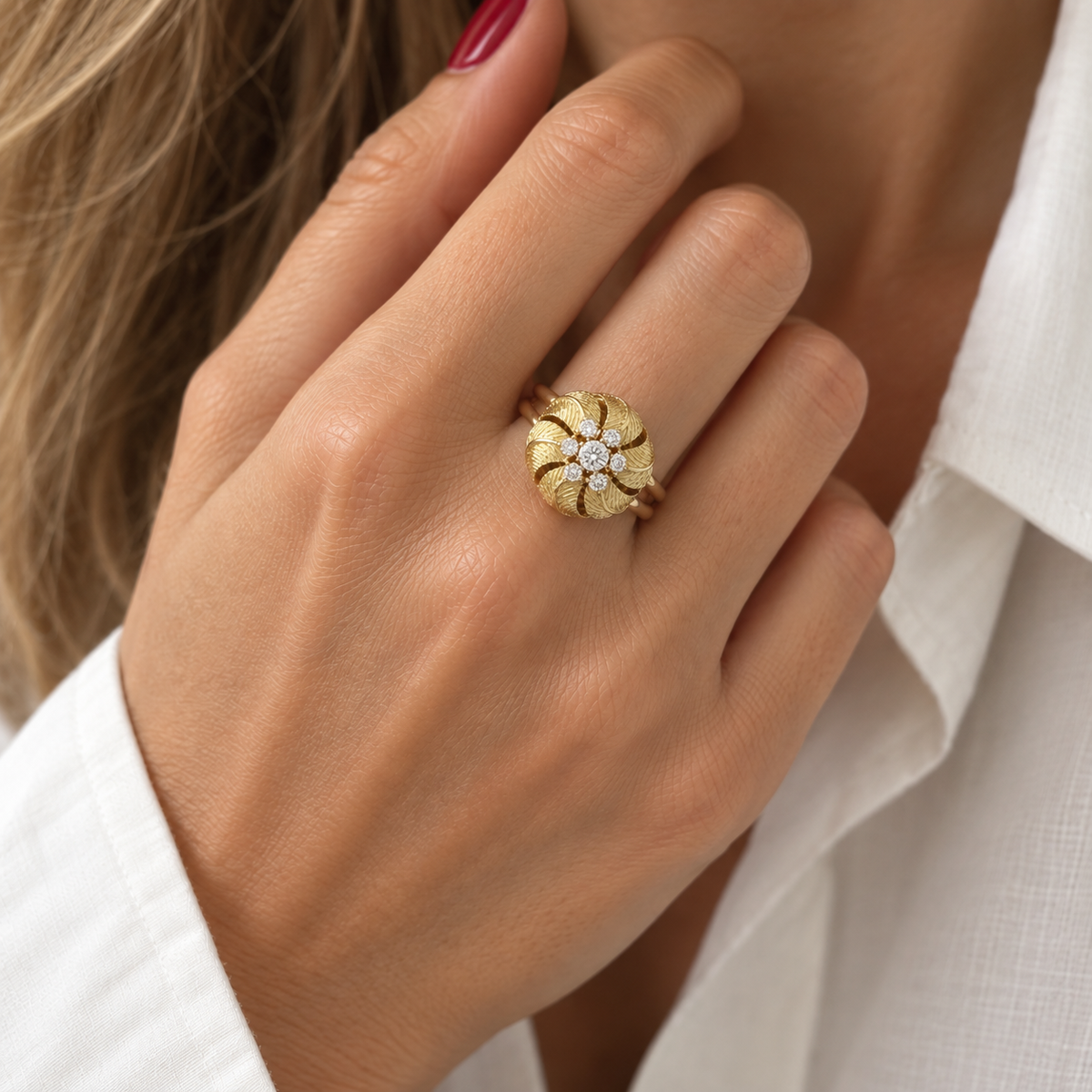 Bague Cocktail en or jaune et diamants