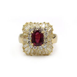 Bague Entourage en or jaune, rubis et diamants
