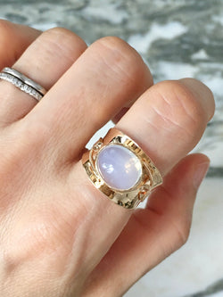 Bague Solitaire en or jaune et pierre de lune