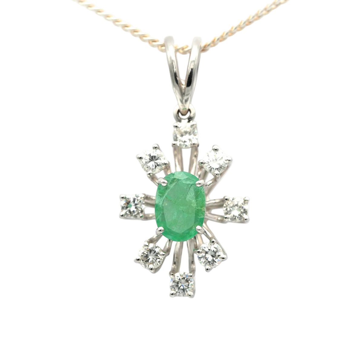 Pendentif en or blanc, émeraude et diamants