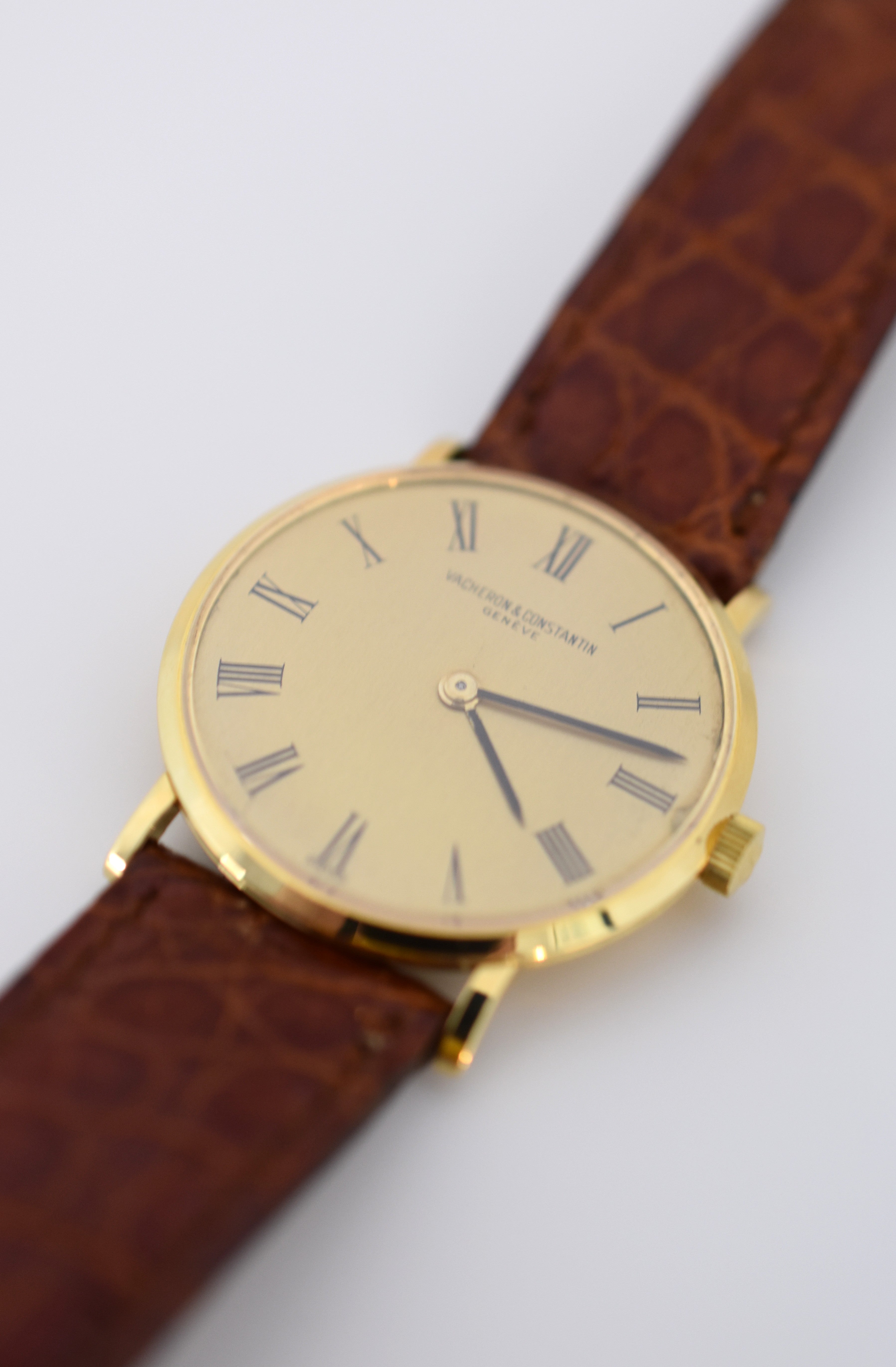 Vacheron Constantin Extra-Plate H/F Or 18 carats, équipée du mythique calibre 1003