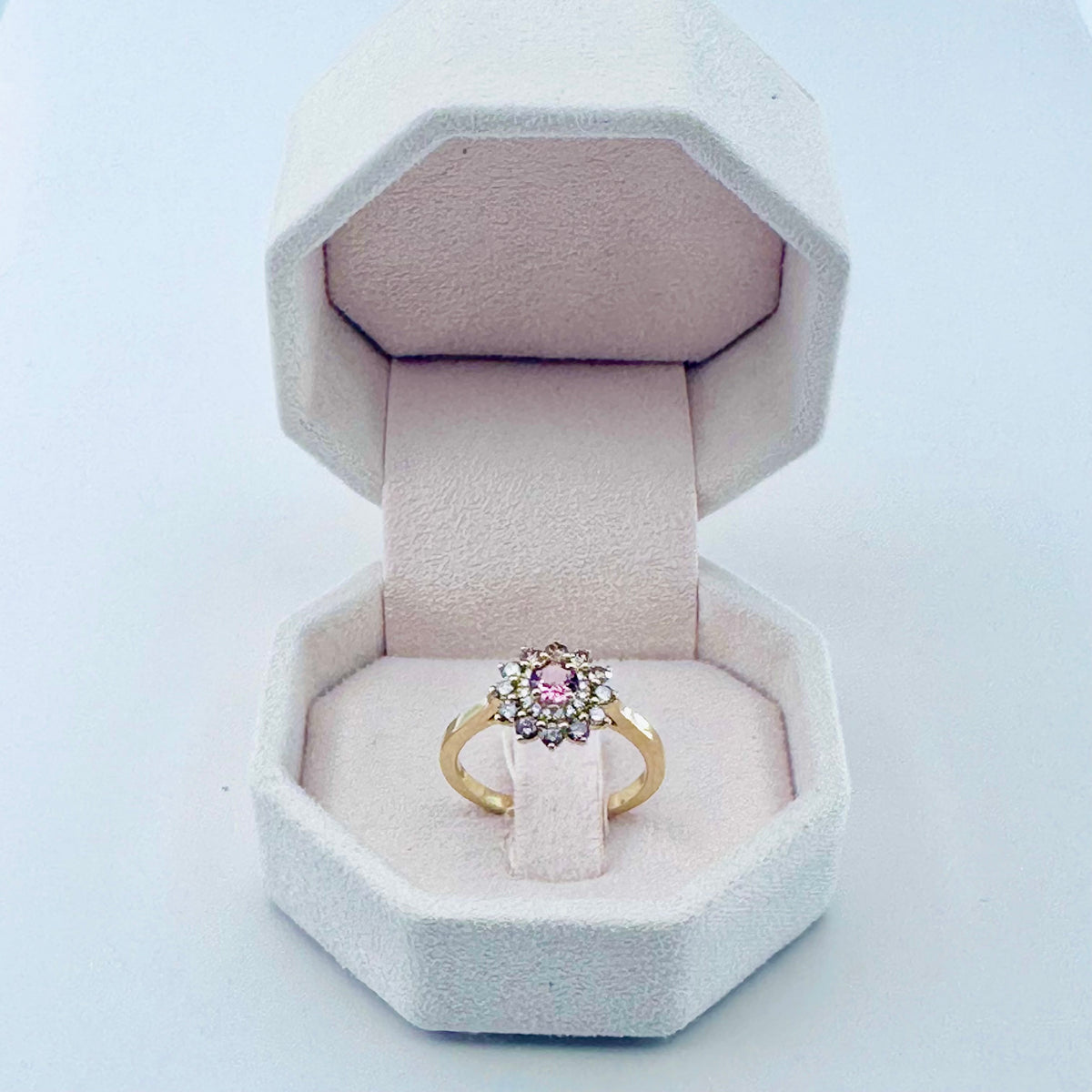 Bague Entourage GEMMYO "Lefkos Camaïeux" en or jaune, tourmaline et diamants