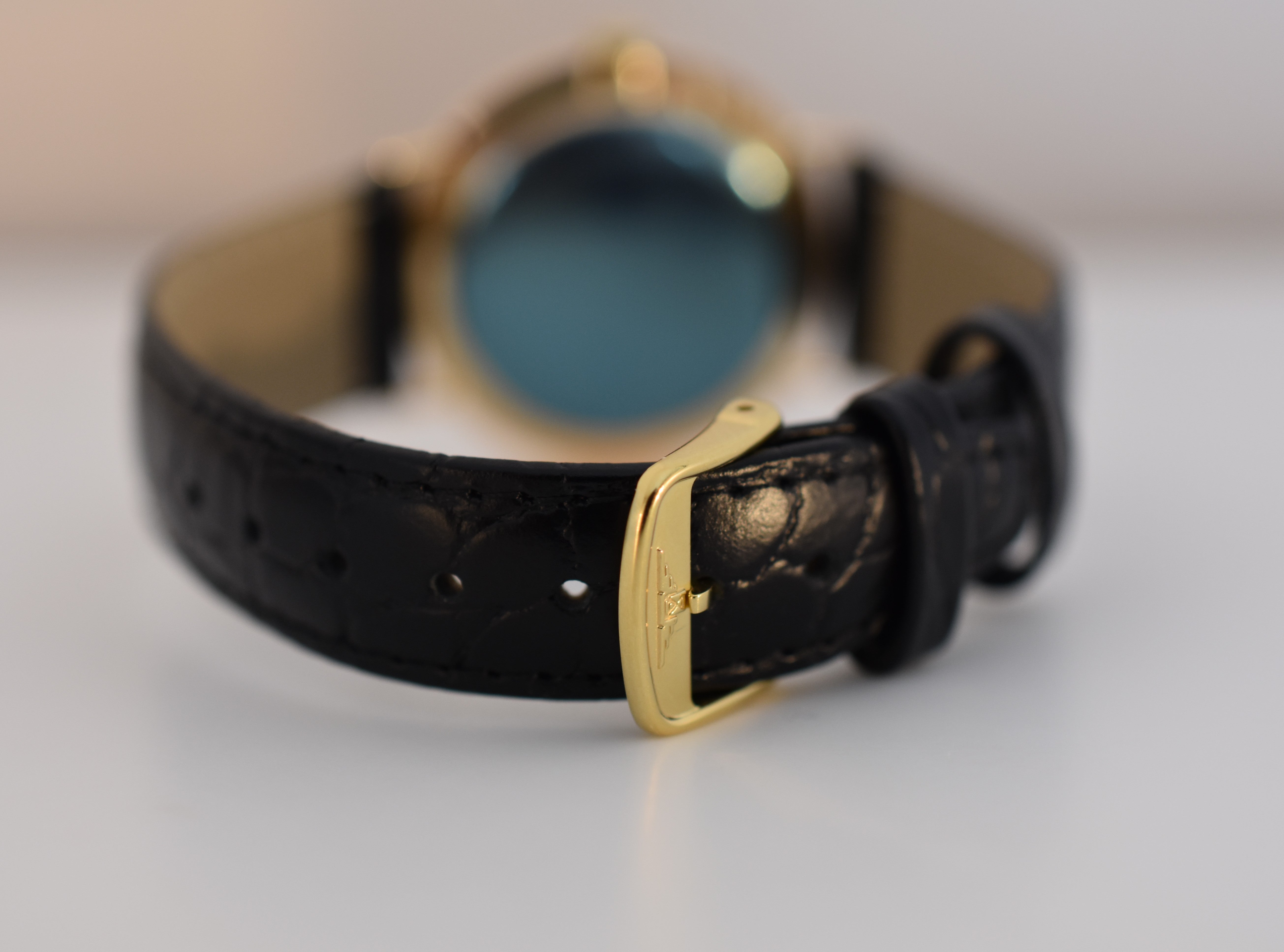 Longines "Classic Man", Calibre mécanique 420, or jaune 18 carats 750/000, Circa 1968