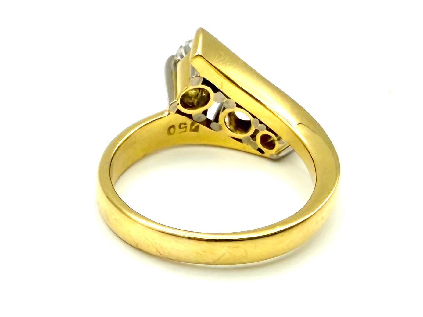 Bague vintage 2 ors  et diamants