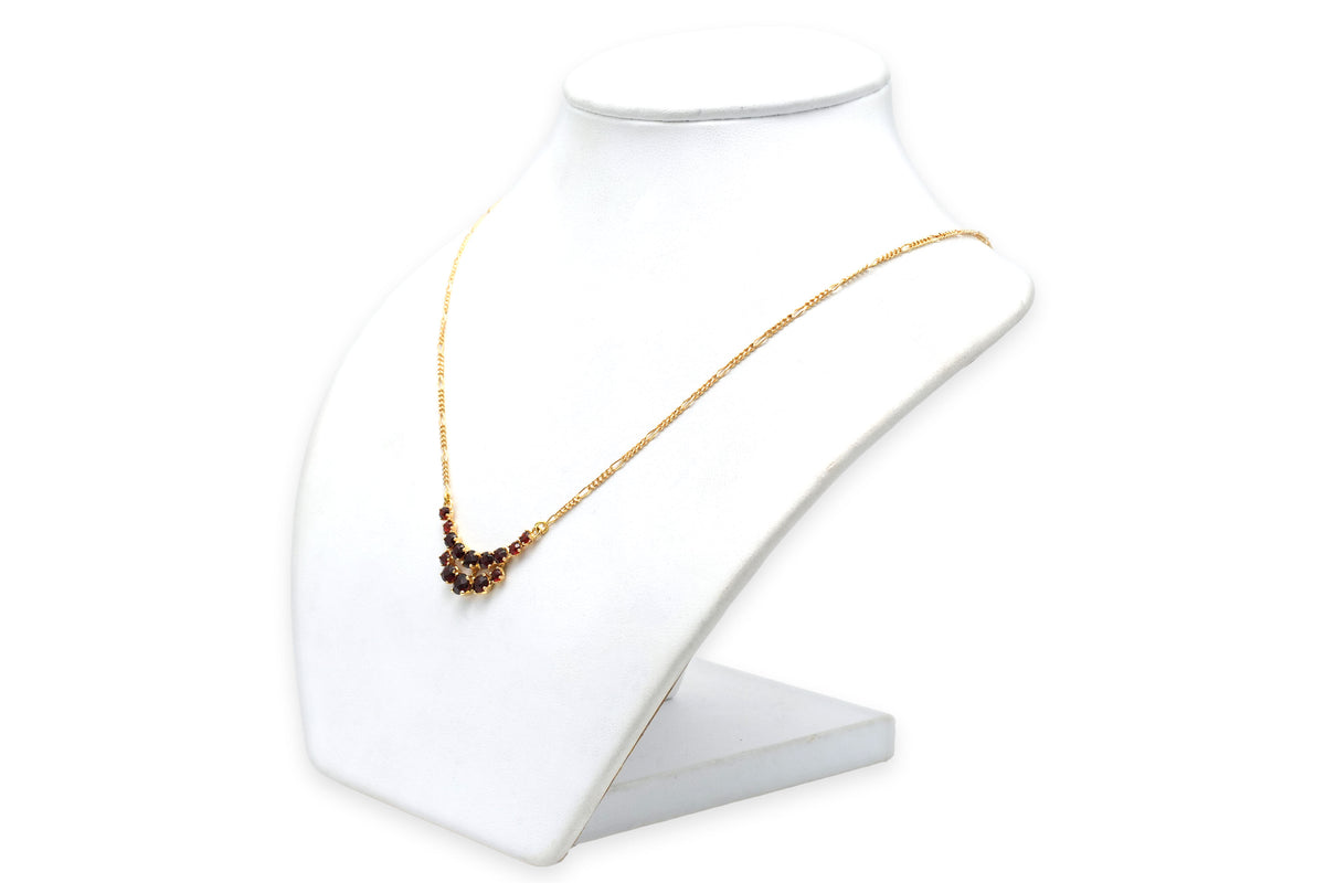 Collier Pendentif en or jaune et grenats