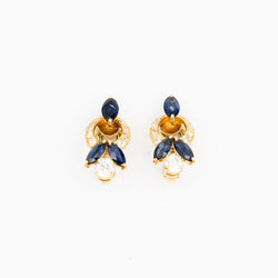 Clips d'oreilles en or jaune, saphirs et diamants