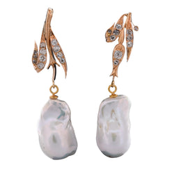 Boucles d'oreilles Pendantes en or jaune, perles et diamants