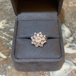 Bague Marguerite en platine et diamants