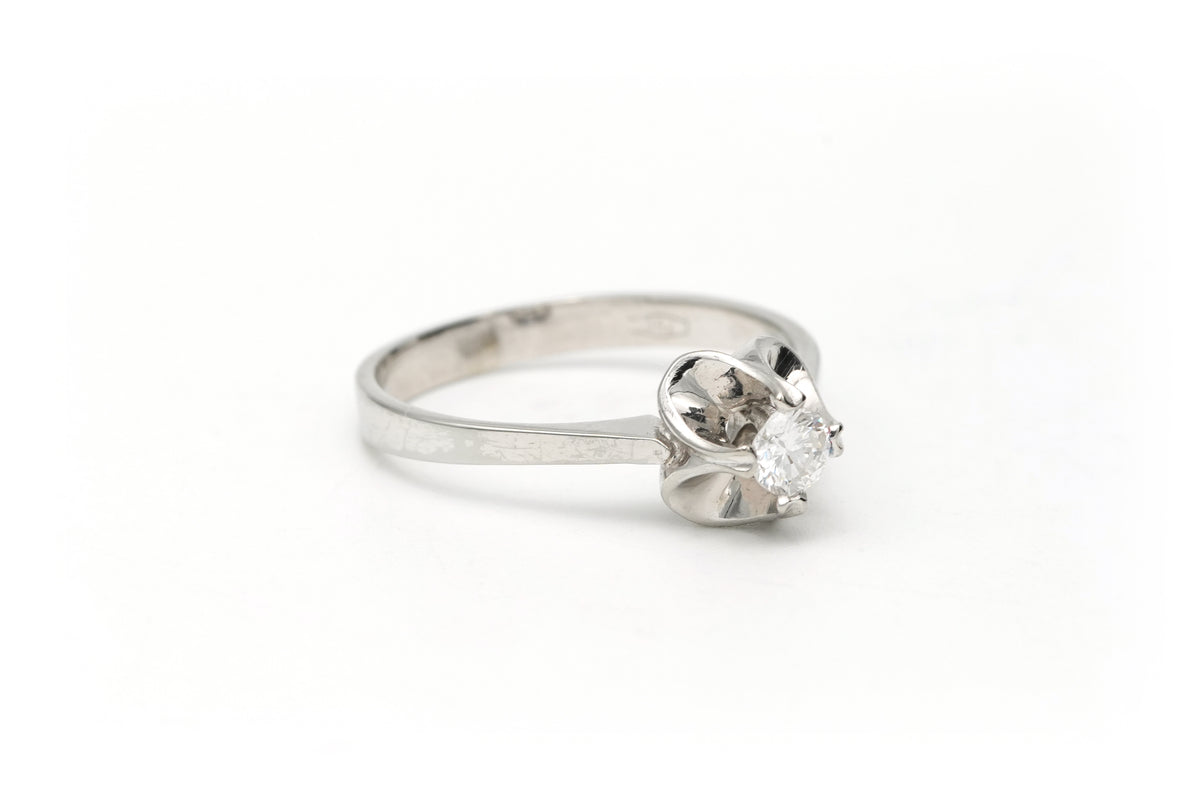 Bague Solitaire en or blanc et diamant
