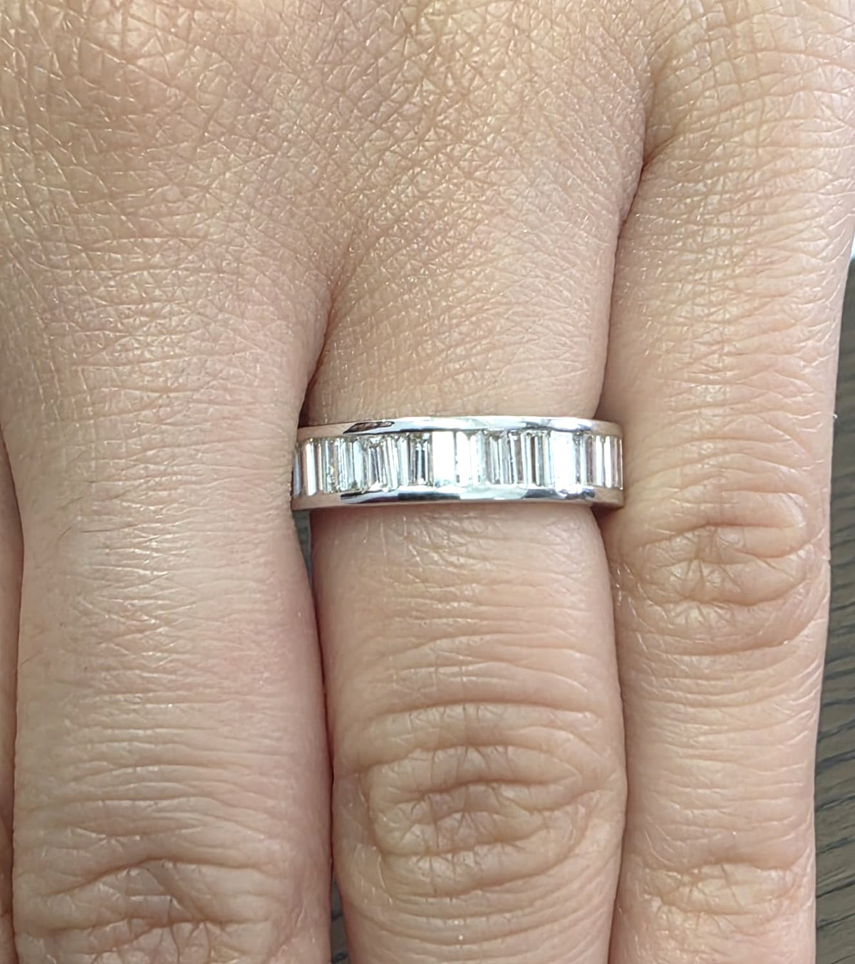 Bague Alliance en or blanc et diamants