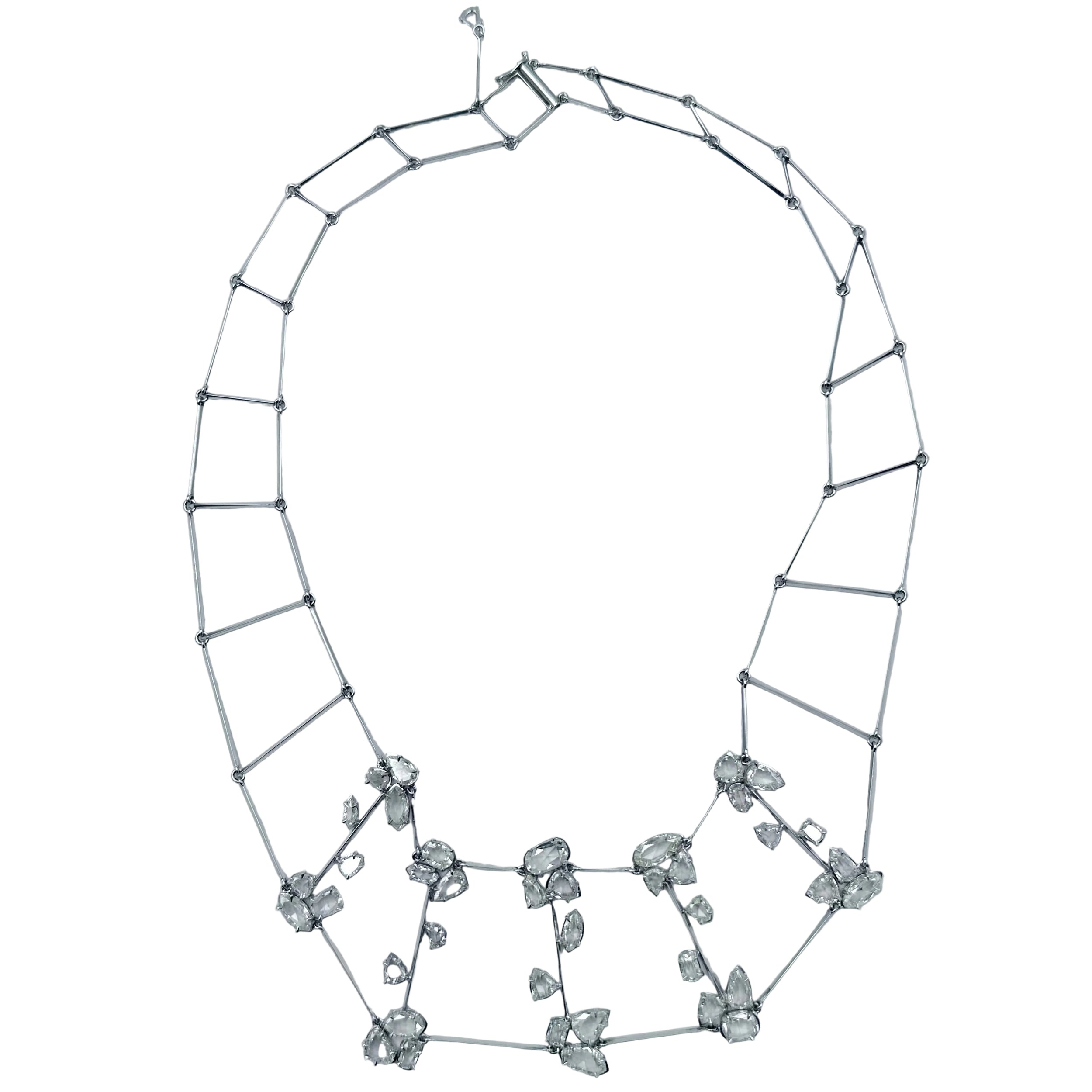 Collier plastron en or blanc et diamants taille rose