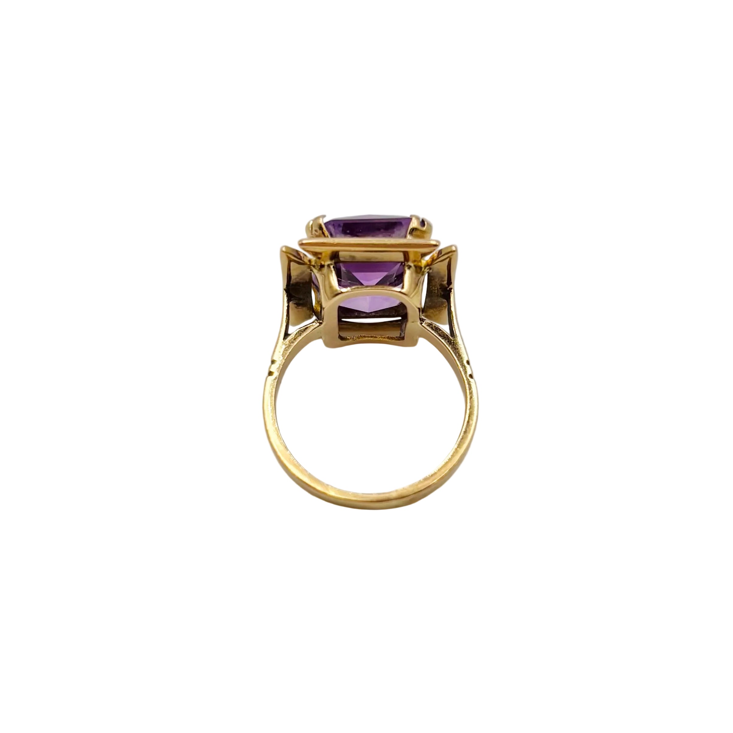 Bague Solitaire en or rose et améthyste