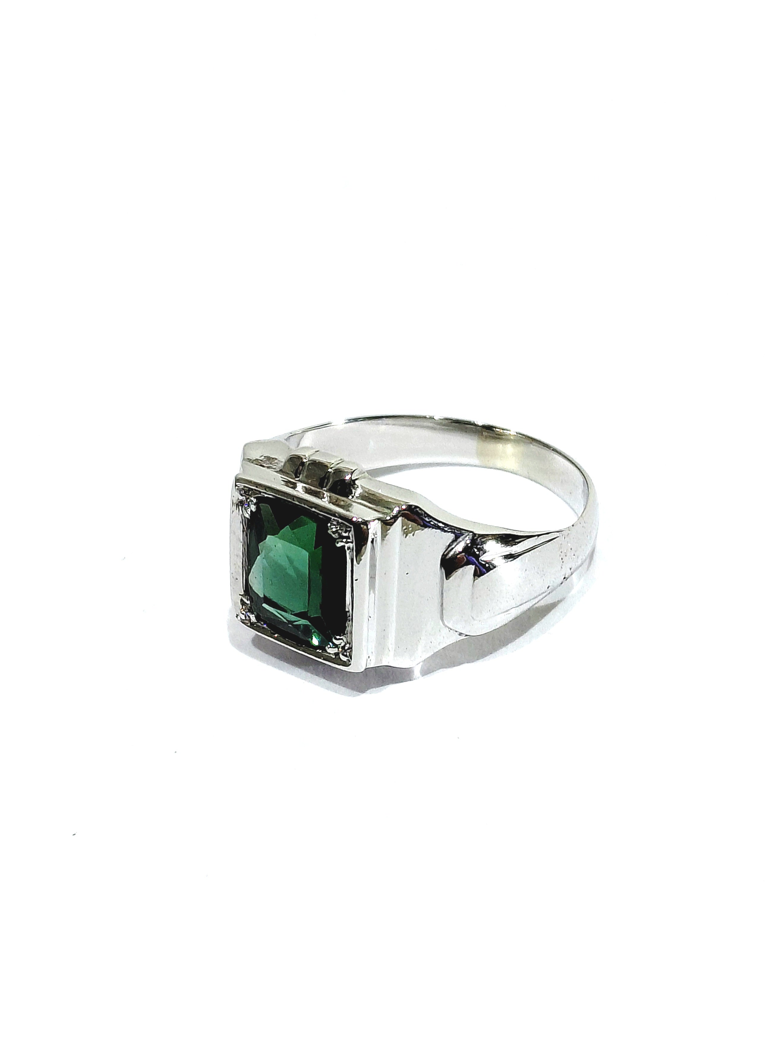 Bague Art Déco en or blanc et tourmaline verte