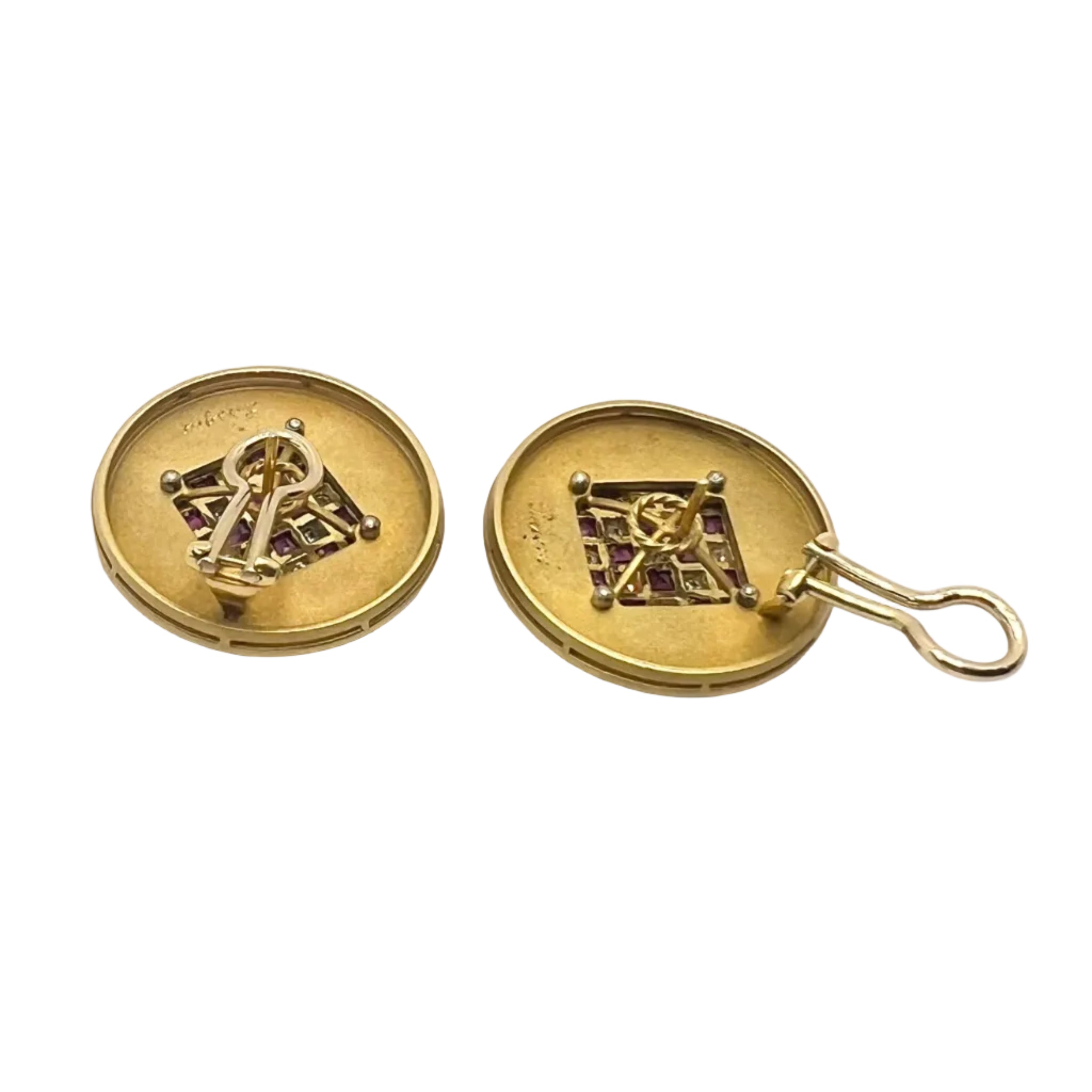 Boucles d'oreilles Clips en or jaune, rubis et diamants