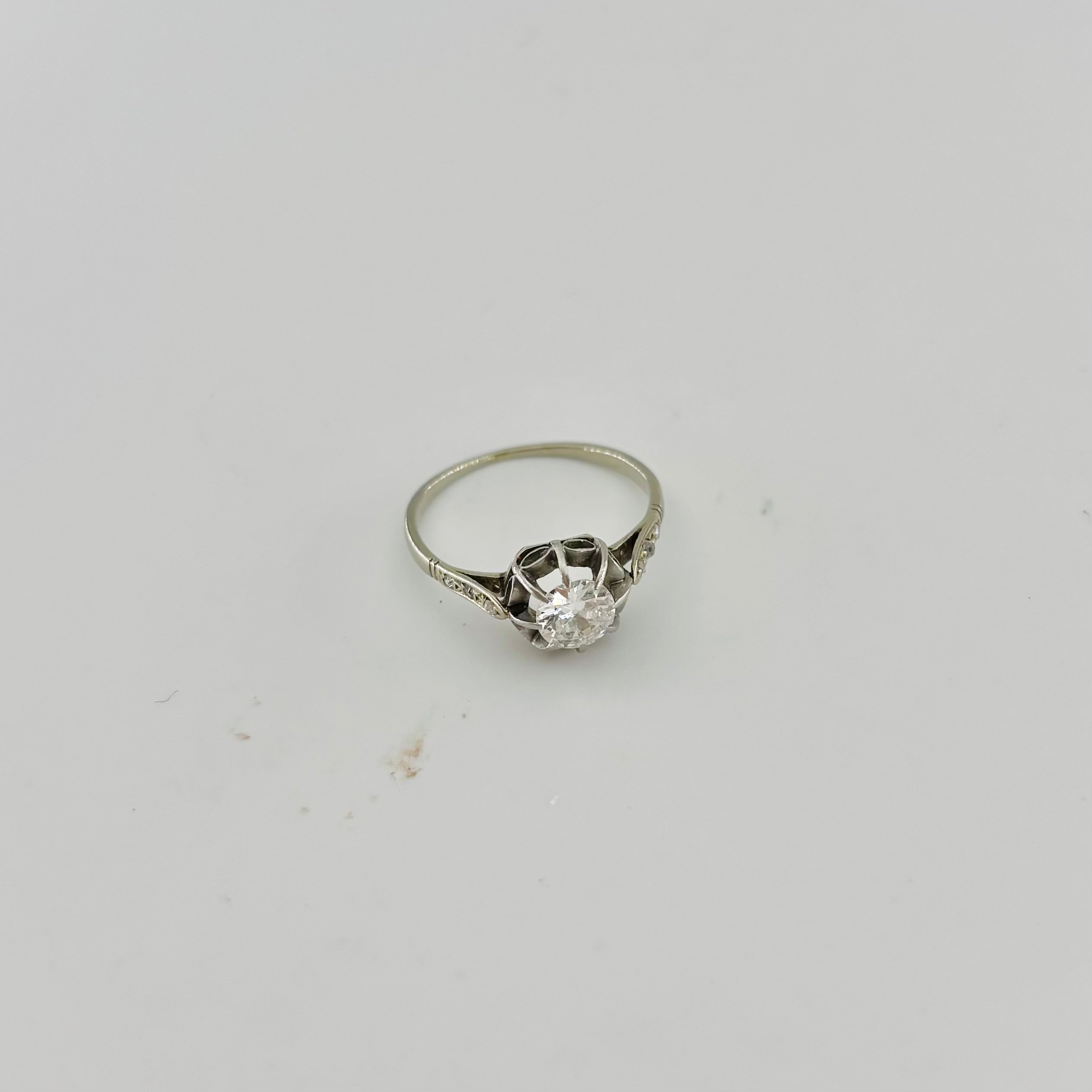 Bague Solitaire en or blanc, platine et diamants