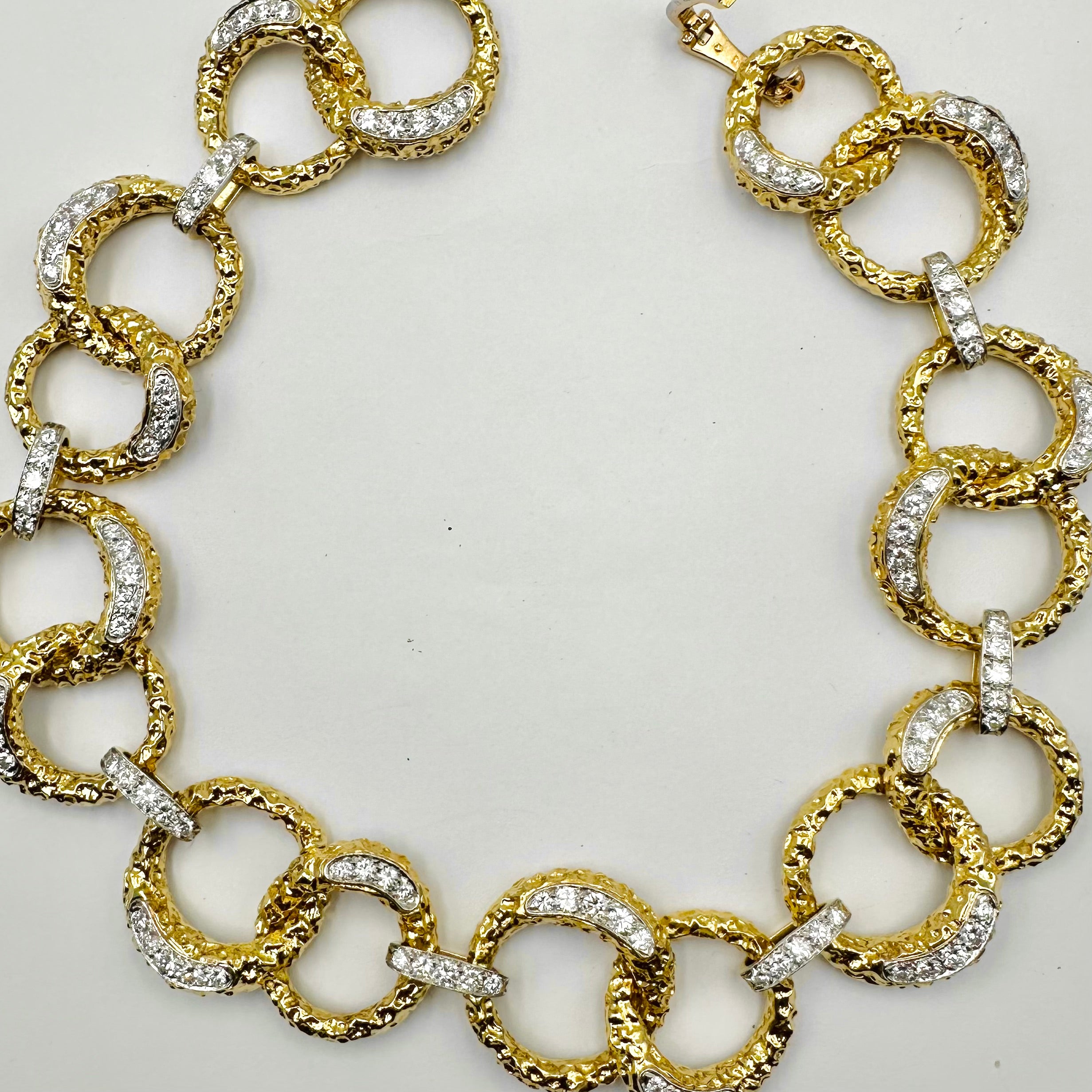 Collier M. GERARD en or jaune, platine et diamants