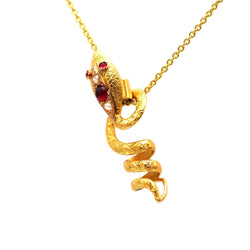 Pendentif en or jaune, rubis et perles