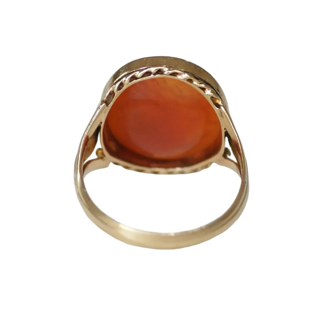 Bague Chevalière en or jaune et cornaline