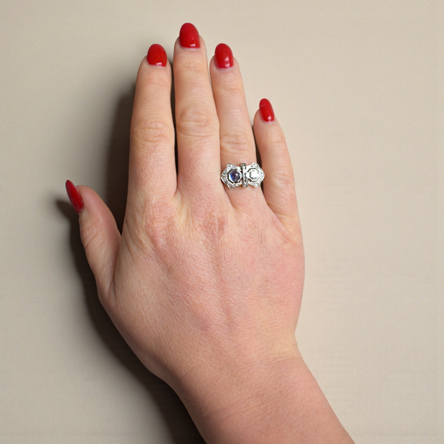 Bague Toi & Moi en or blanc, saphir et diamants