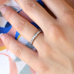Bague Alliance en or blanc et diamants