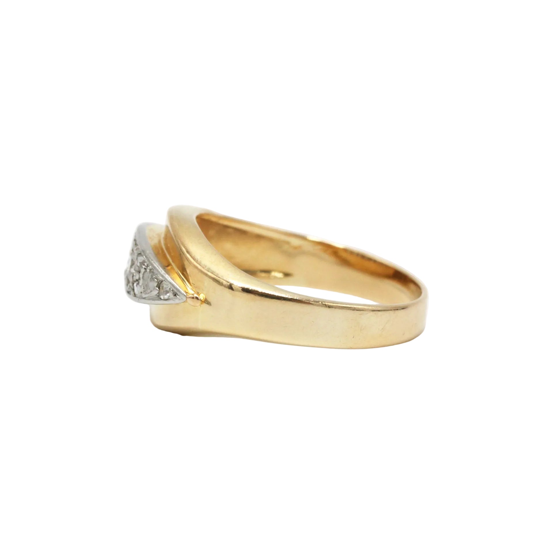 Bague Jarretière en or jaune, platine et diamants